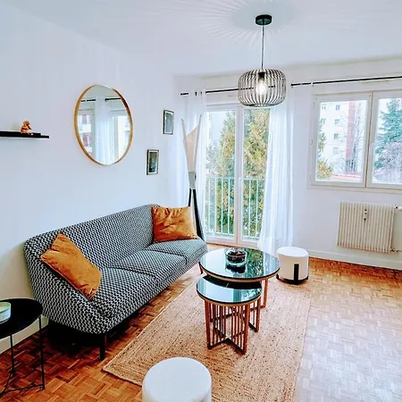 L'appart Le 19 , F3 Proche Centre Vue Cathedrale, 2